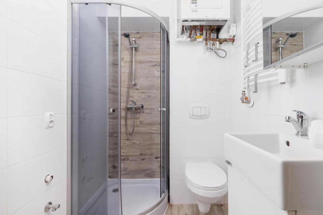 Apartment Bosacka Cracow By Noclegi Renters Krakau Buitenkant foto